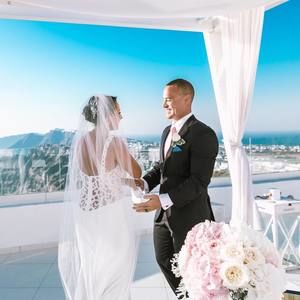 Meet your Posher, Brit-alexandra